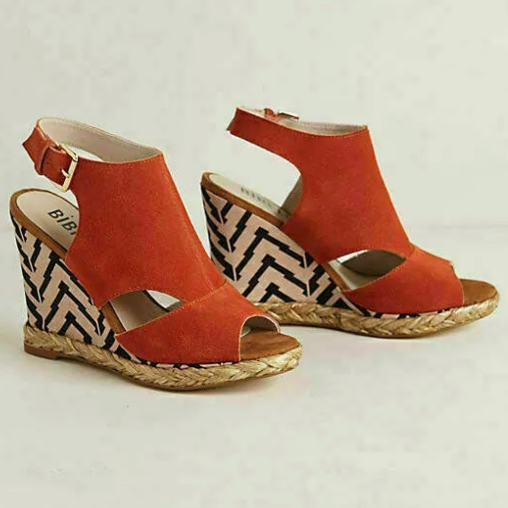 Bibi Lou rust orange suede & chevron wedge size 9 from Anthropologie